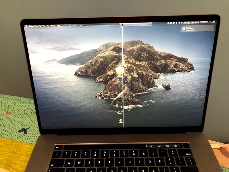 macbook-display-issues-camera-cover-2