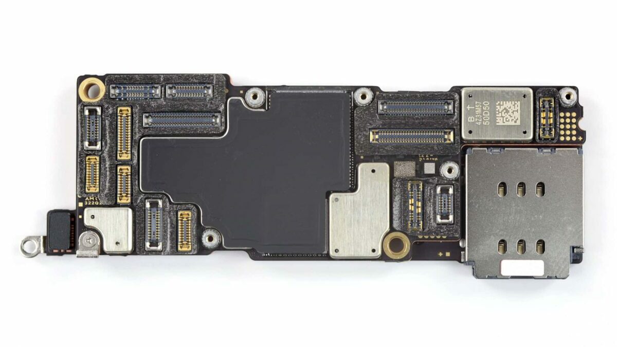 iPhone 14 Pro Max teardown 2