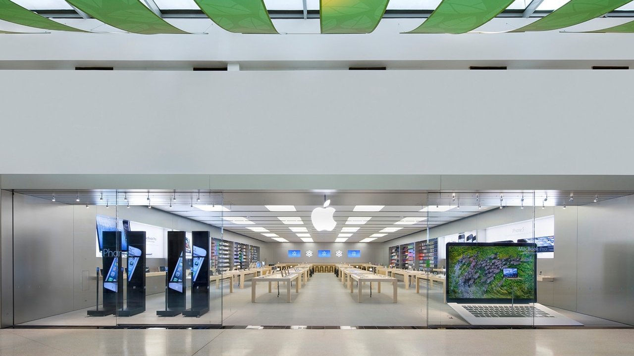 Apple Retail store in Towson
