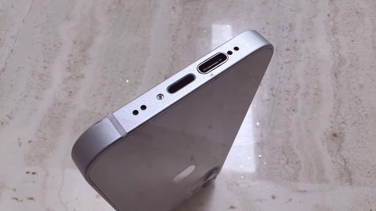Modded iPhone USB-C and Lightning connectivity