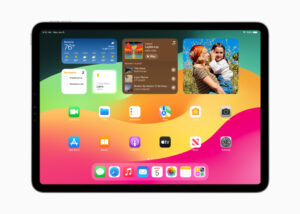 iPadOS 17 interactive widgets and personalized lock screen