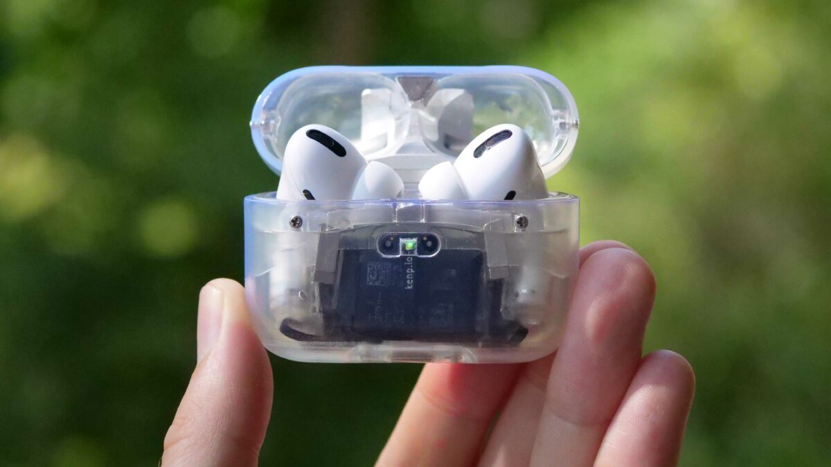 AirPods Pro clear
