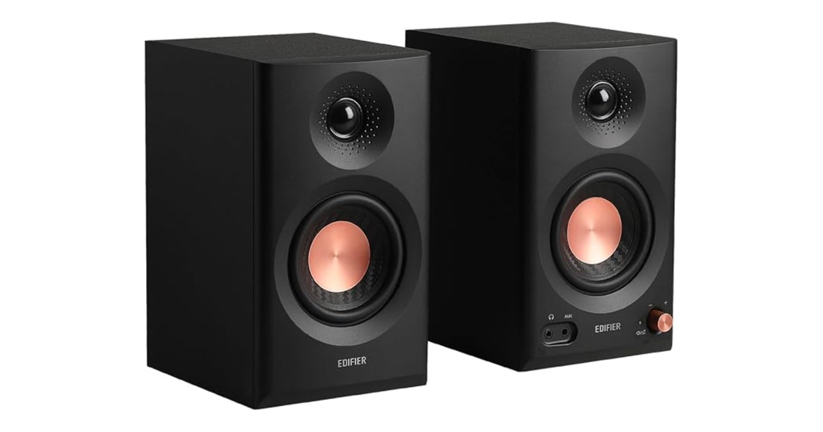 Edifier MR3 powered studio monitors for the M6 Mac mini