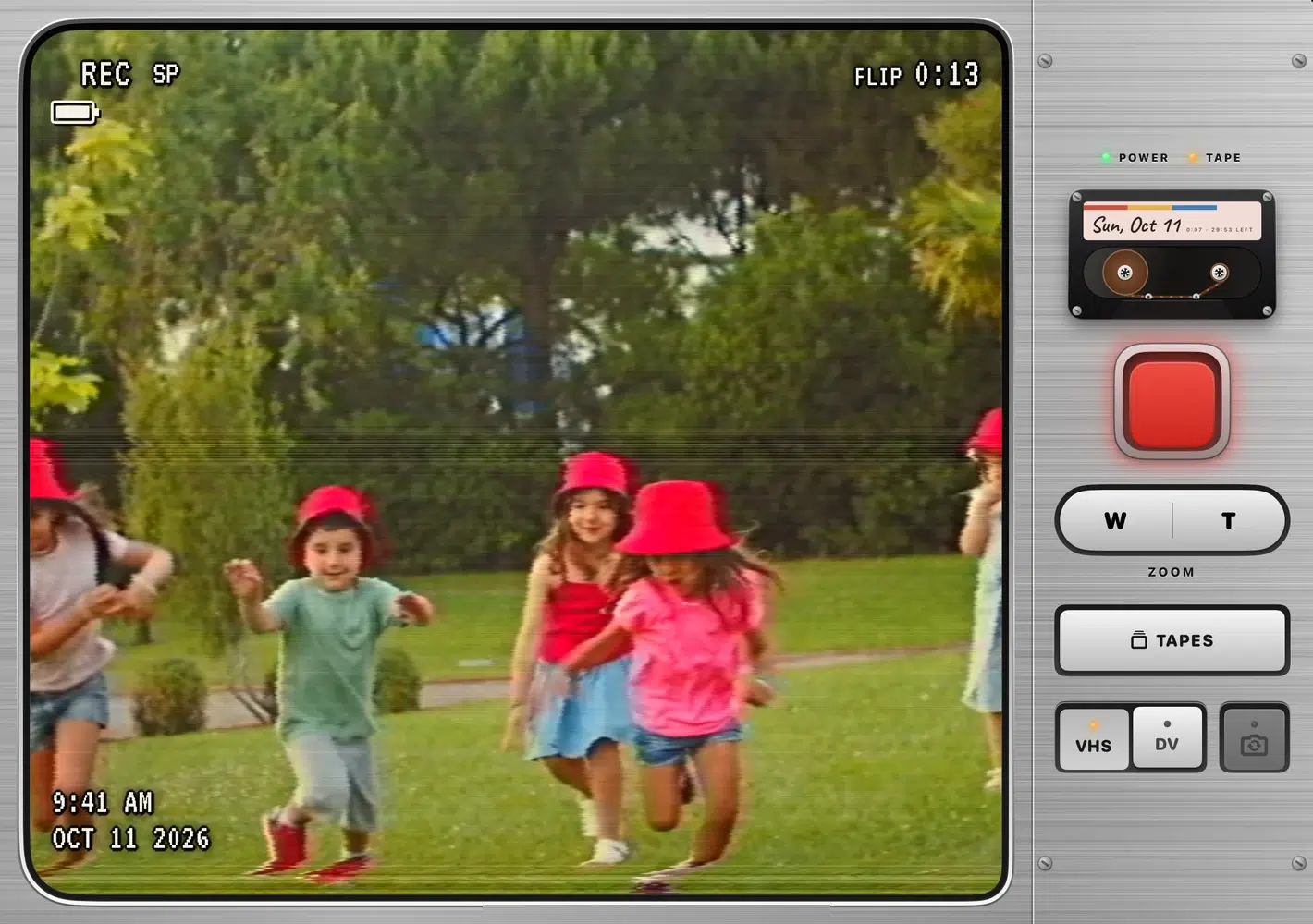 Flipcorder viewfinder in the VHS look with the REC light, flip timer and date stamp on iPhone