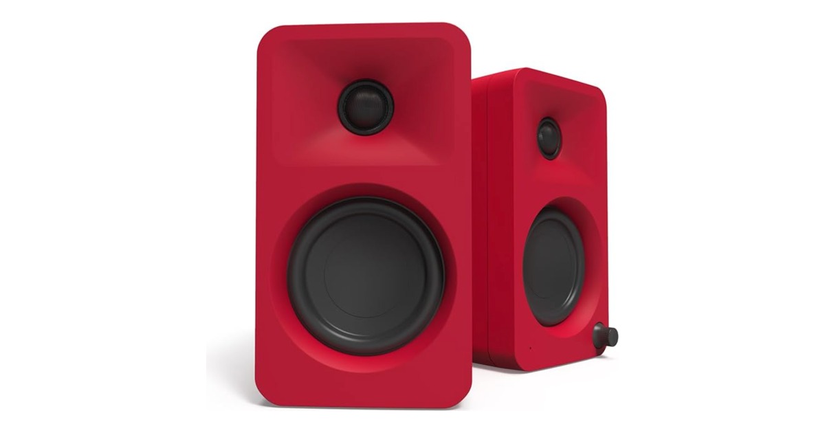 Kanto ORA desktop speakers for the M6 Mac mini
