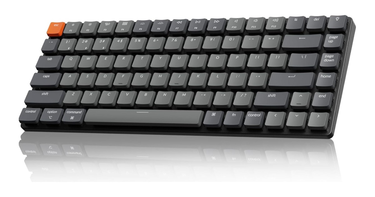Keychron K3 Version 2 wireless mechanical keyboard for the M6 Mac mini